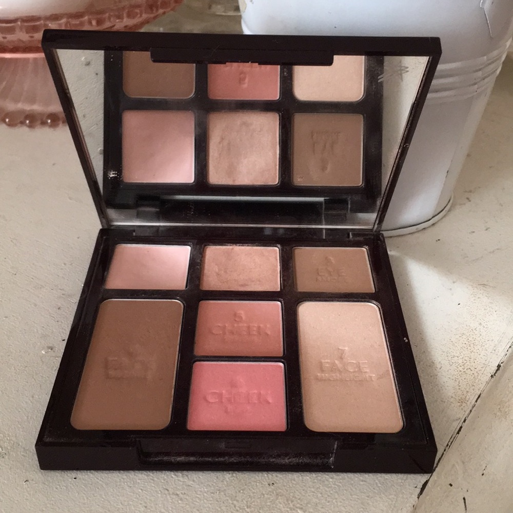 Charlotte Tilbury Instant look in a palette